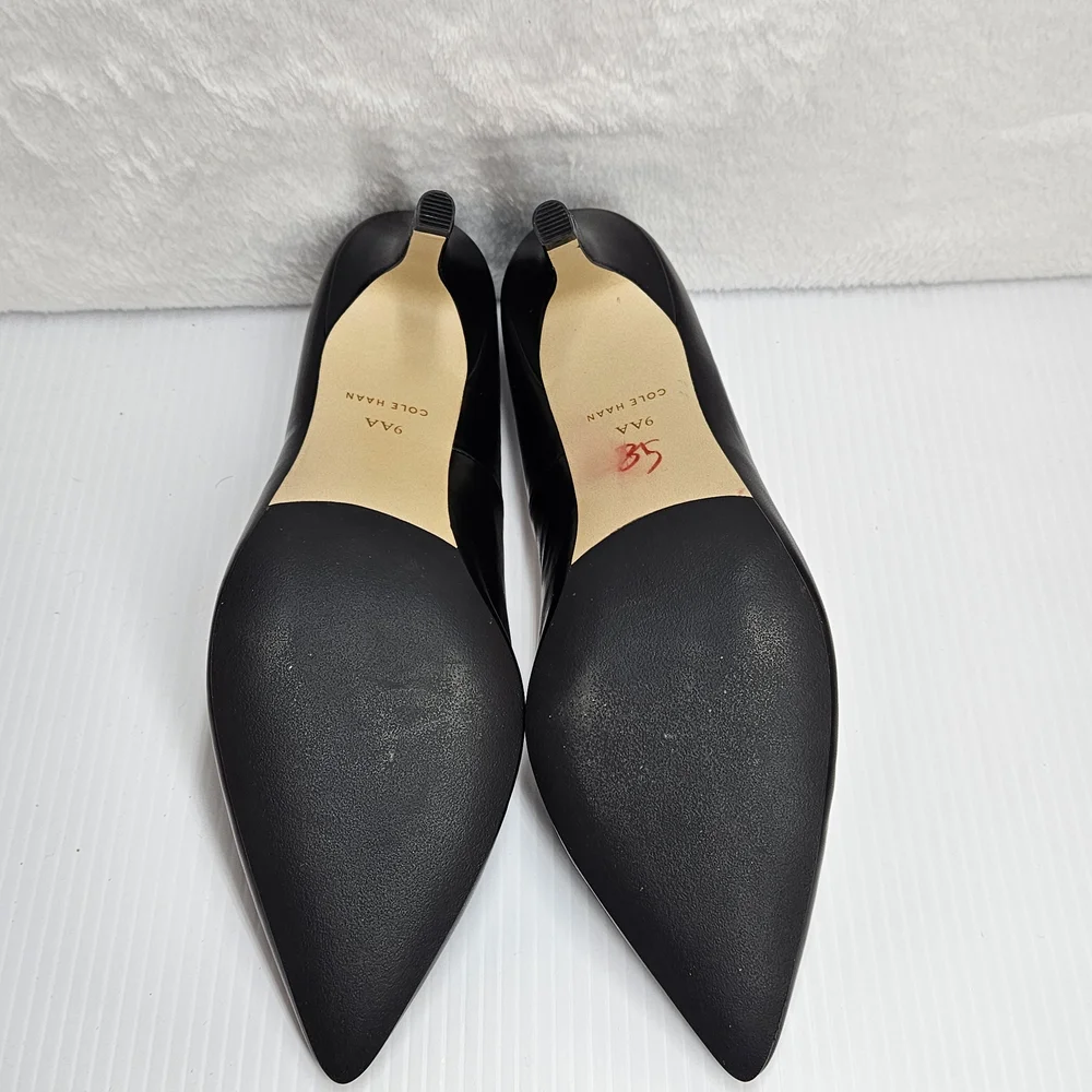 Cole Haan Black Leather Pointed Toe Heels Size 9AA Narrow Classic Pumps